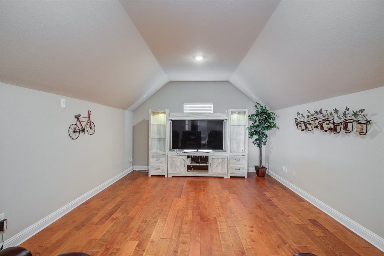 12902 Oak Falls Dr #12902 - Photo 4 of 50