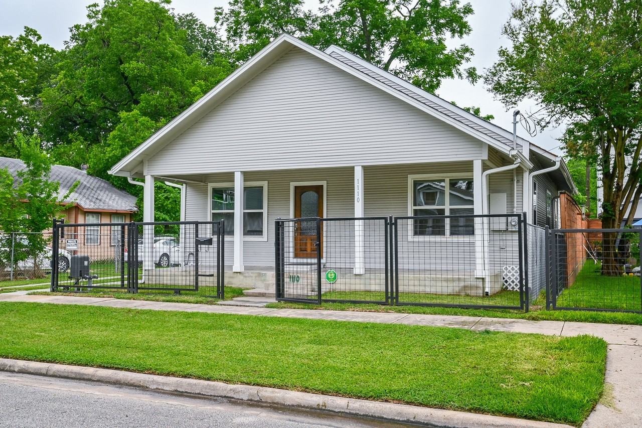 1110 Louise St #1110 - Photo 3 of 35