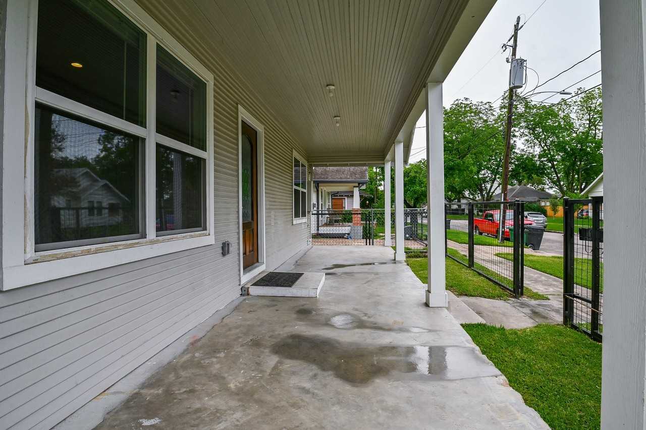 1110 Louise St #1110 - Photo 4 of 35