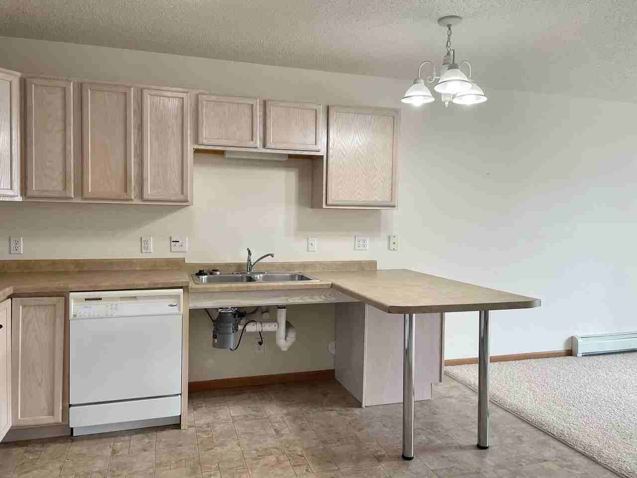 Fairways II - Photo 3 of 35