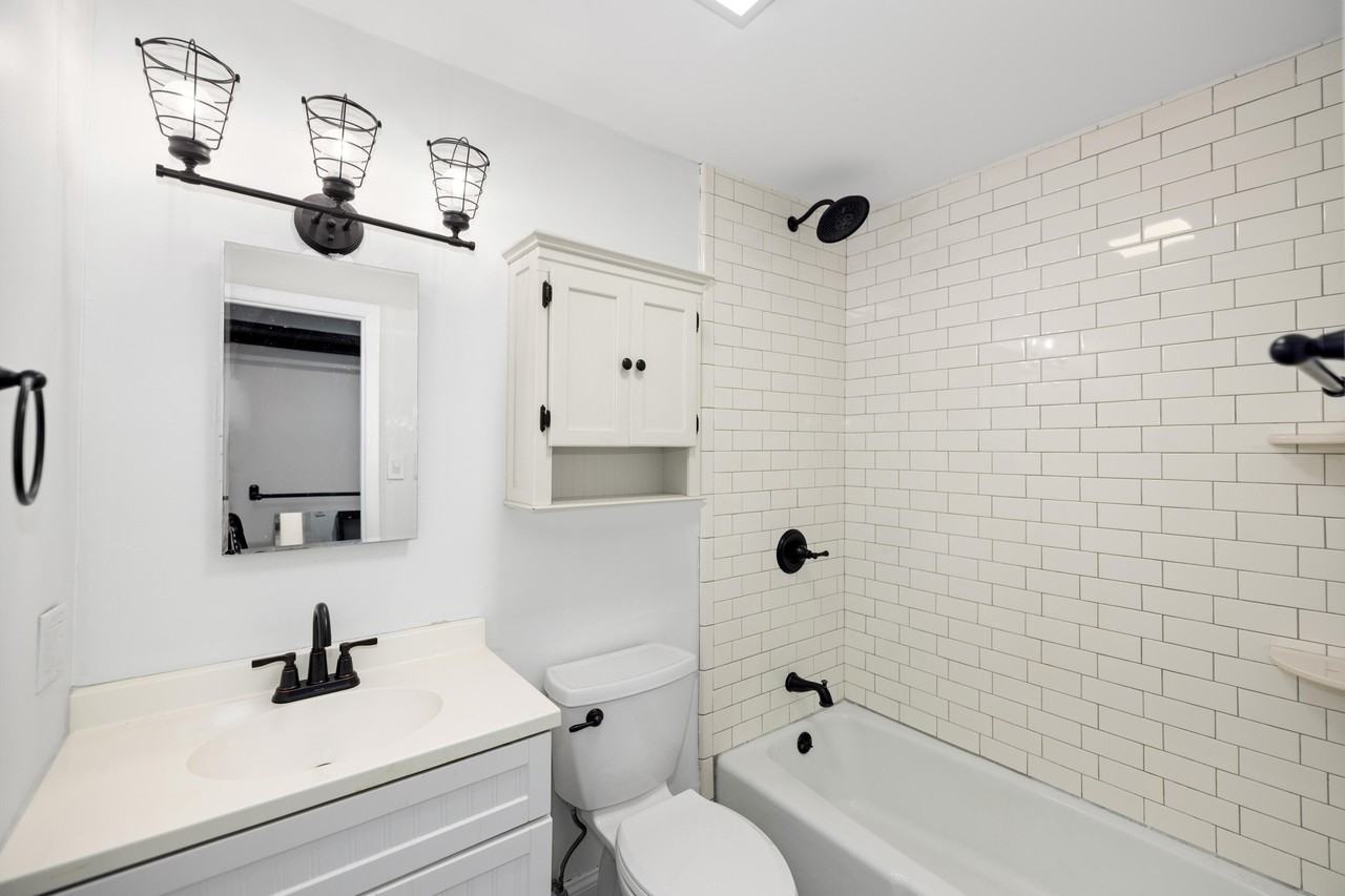 115 Country Club Dr #115 - Photo 7 of 31