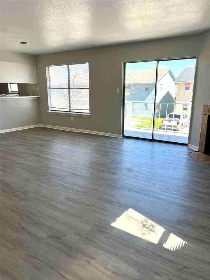 3221 Hirschfield Rd #3221C - Photo 3 of 22