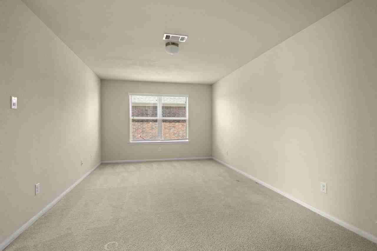 18211 Palisade Rock Ct #18211 - Photo 6 of 28