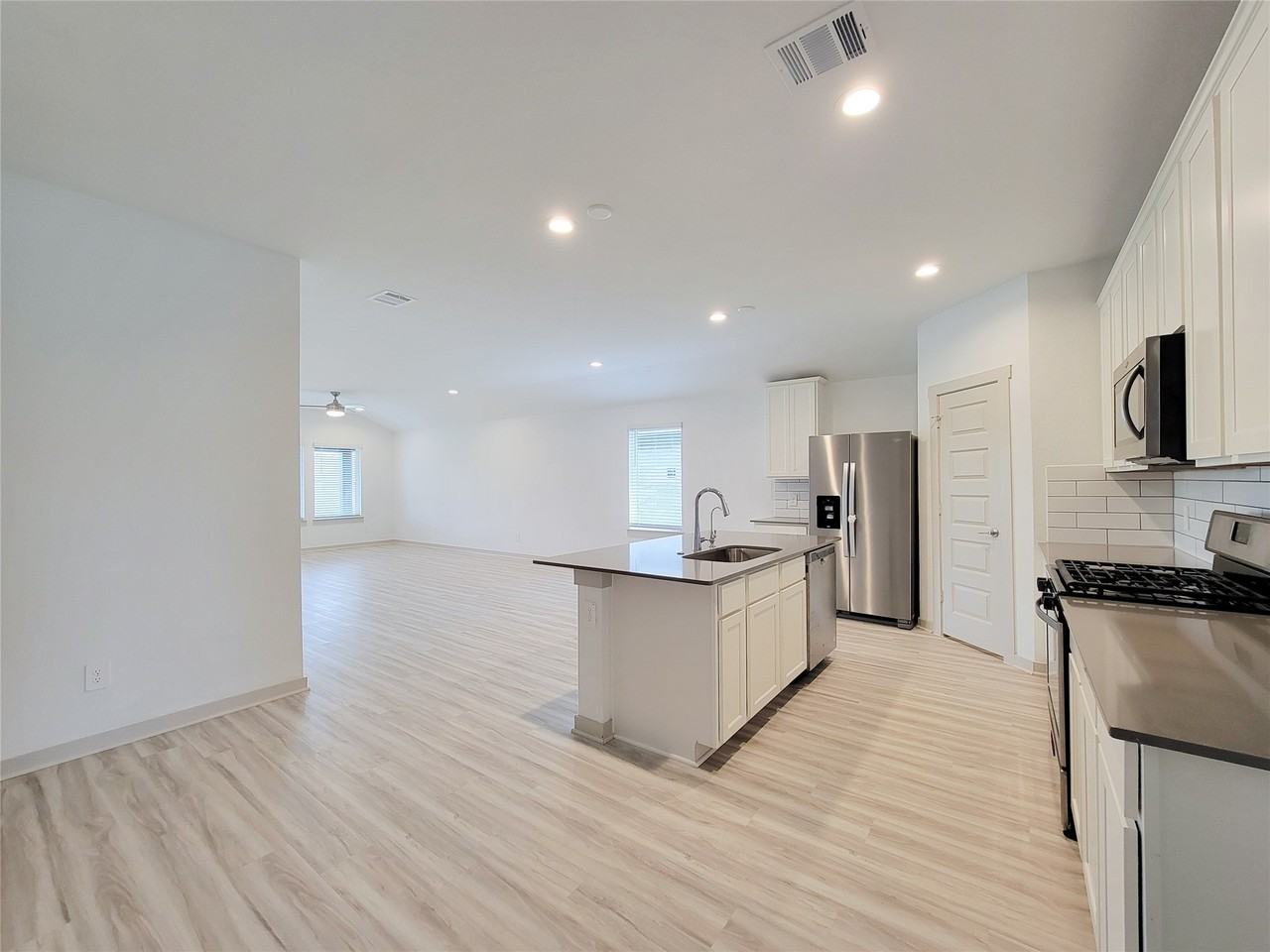 7015 Halifax Harvest Ln #7015 - Photo 7 of 39