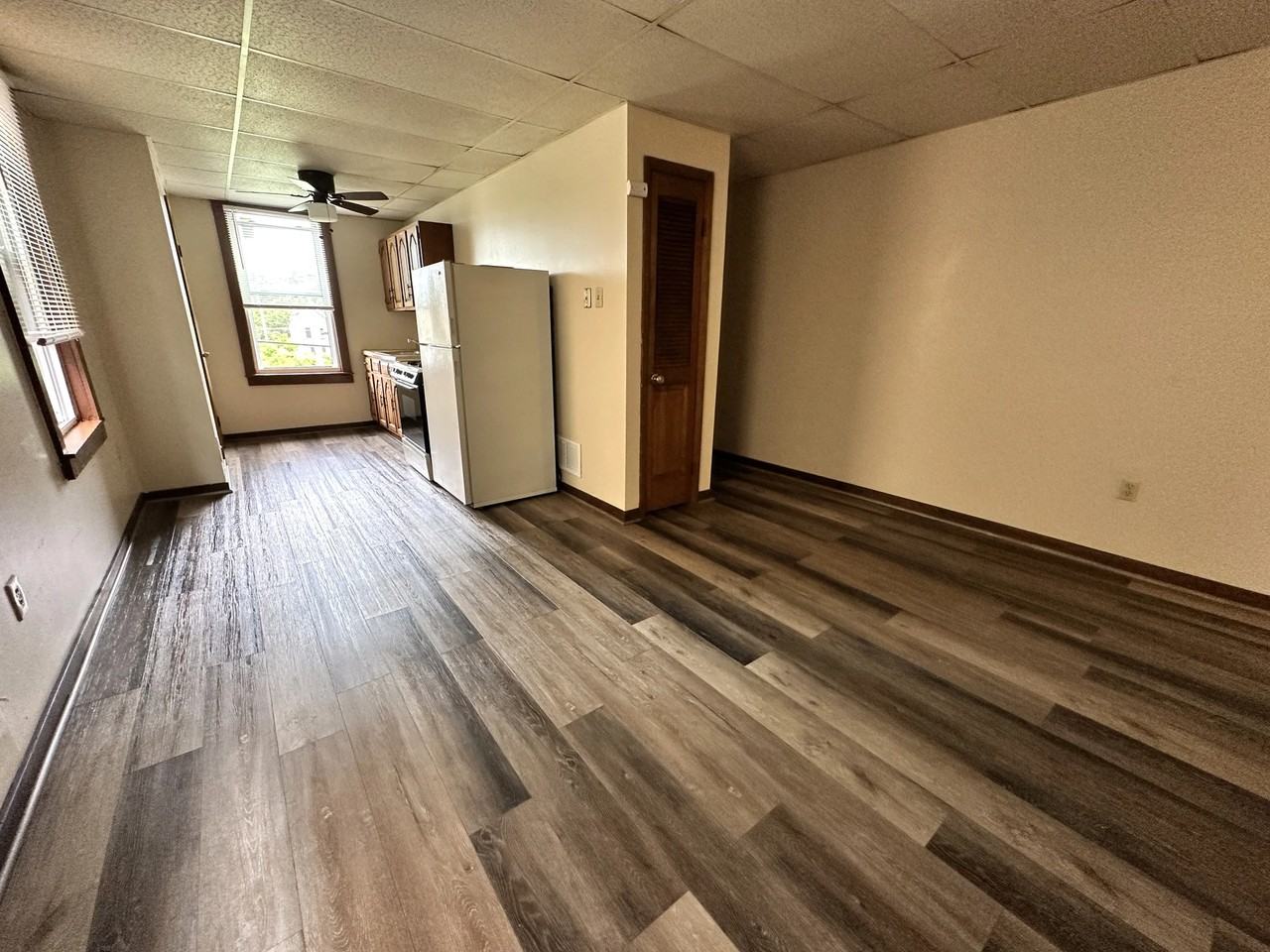 525 Larimer Ave #17 - Photo 2 of 16