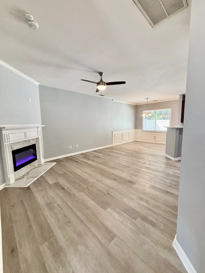 11744 Prideland Ct - Photo 3 of 22