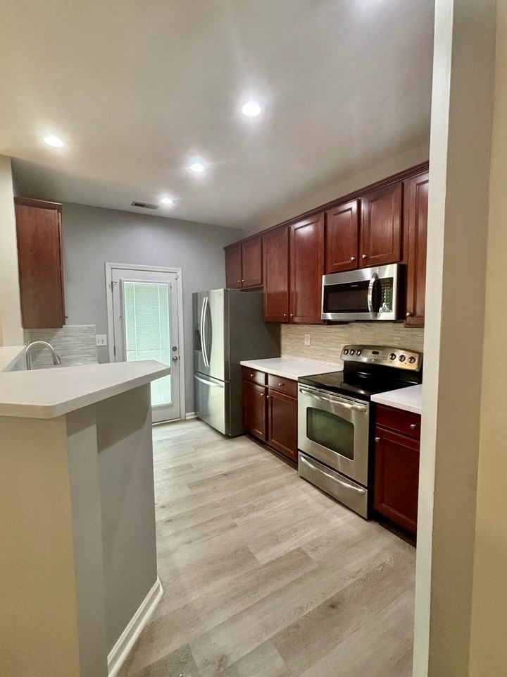 11744 Prideland Ct - Photo 6 of 22