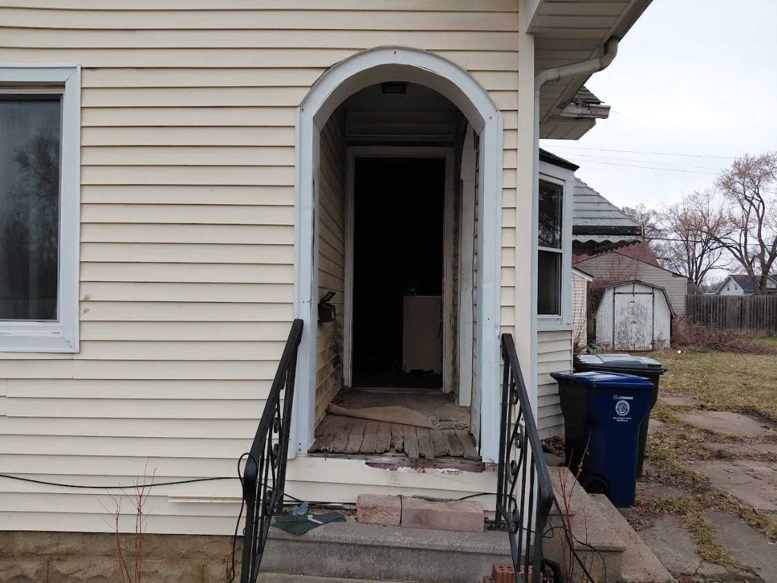 3213 Dale Ave - Photo 4 of 16