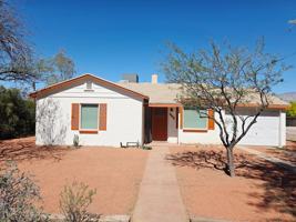 featured image of 2031 E Silver St #A