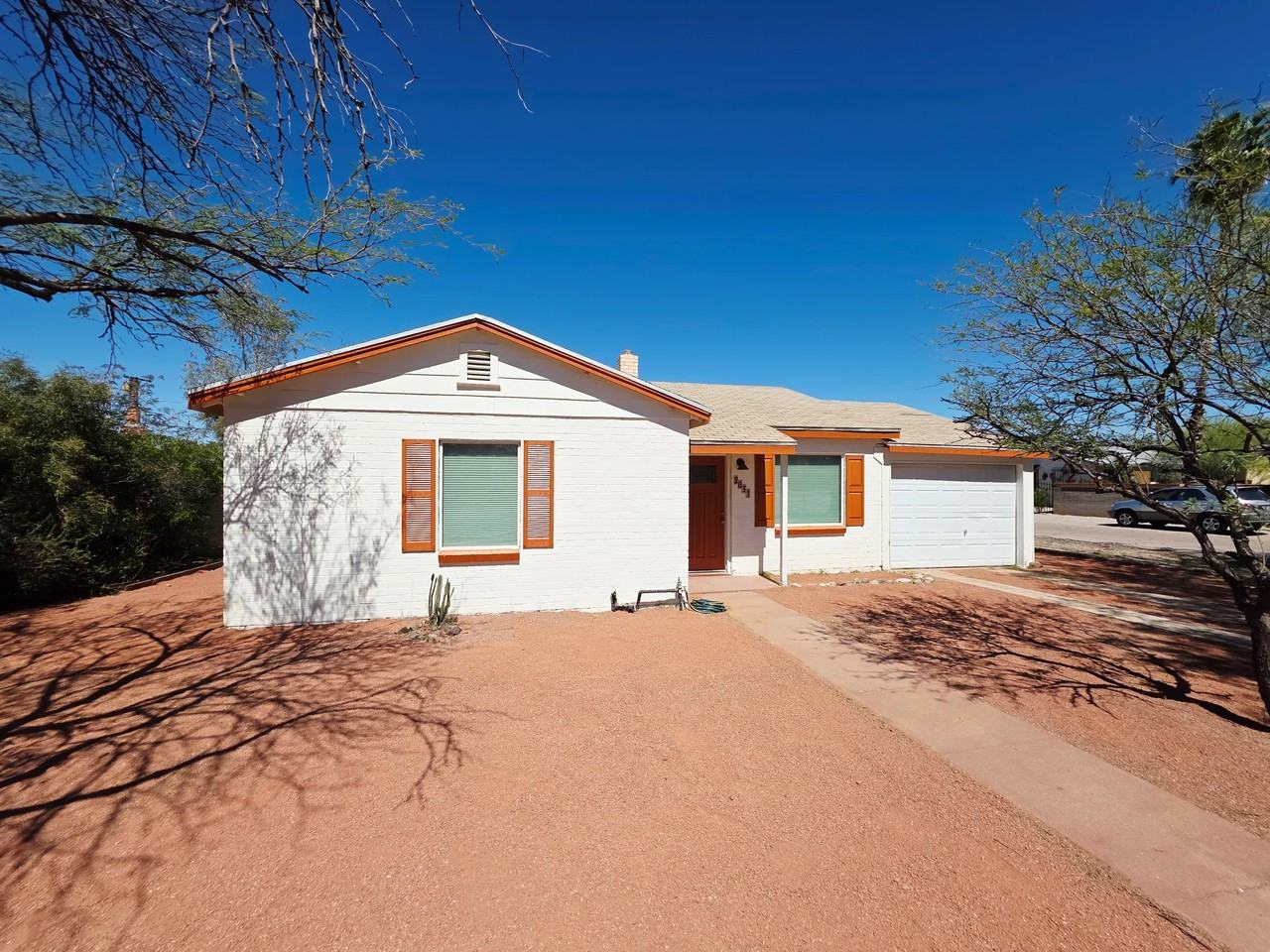 2031 E Silver St #A - Photo 2 of 24