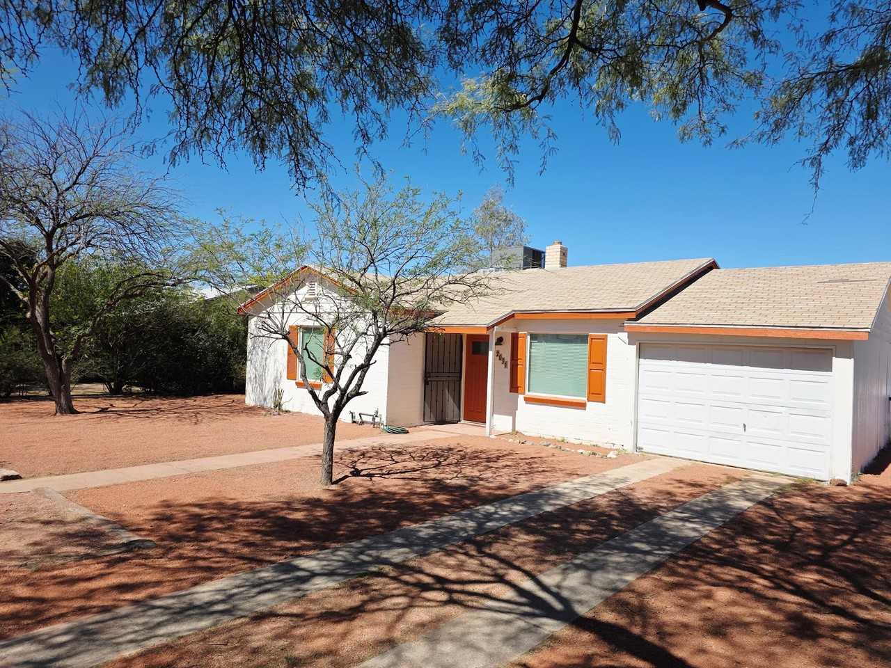 2031 E Silver St #A - Photo 3 of 24