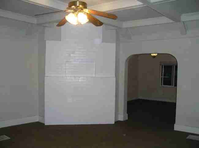 409 E 29th Ave - Photo 6 of 20