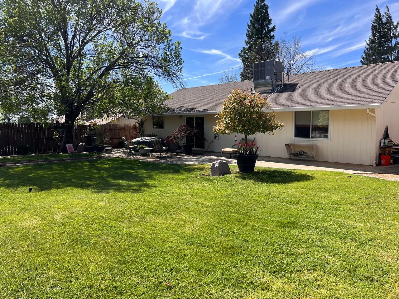 1623 Imperial Dr - Photo 2 of 8