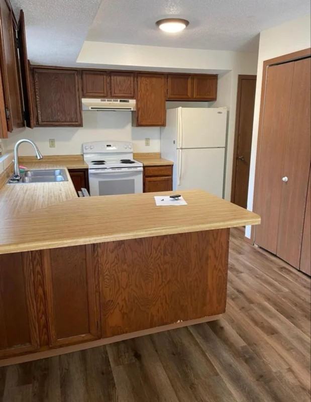 472 Lawrence St #470 - Photo 5 of 17