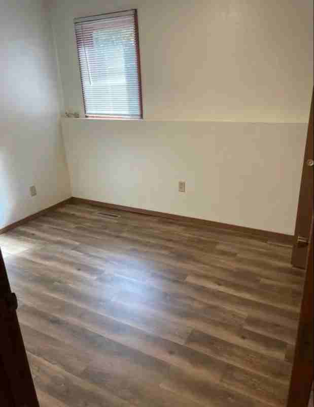 472 Lawrence St #470 - Photo 6 of 17