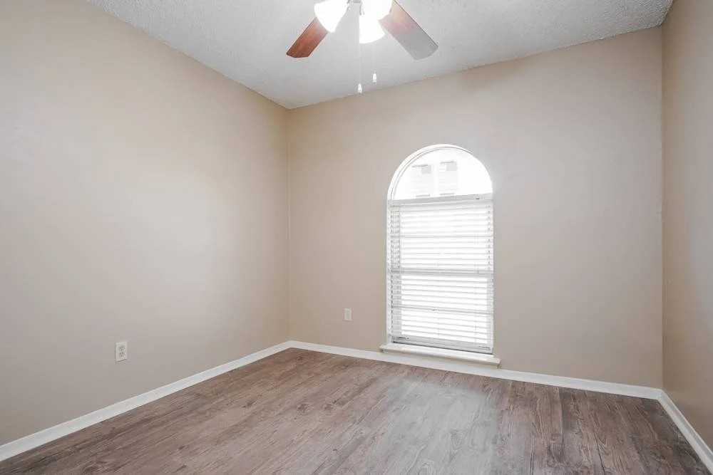 5421 Vermillion Trl - Photo 3 of 9