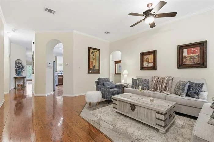 3308 Silent Oak Ln - Photo 6 of 20