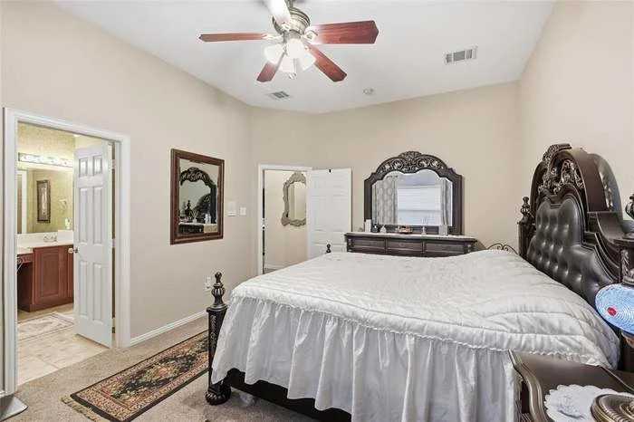 3308 Silent Oak Ln - Photo 7 of 20