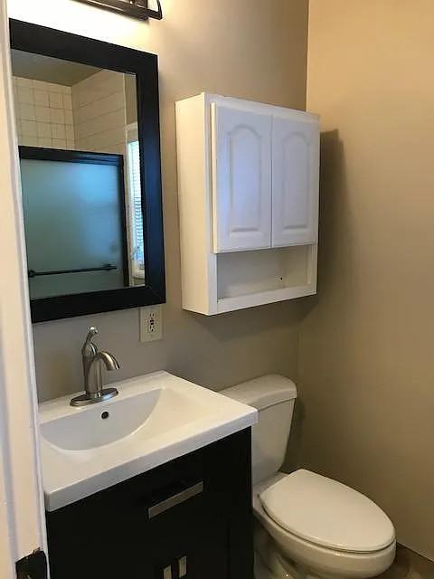 560 Coombs St #3 - Photo 5 of 5