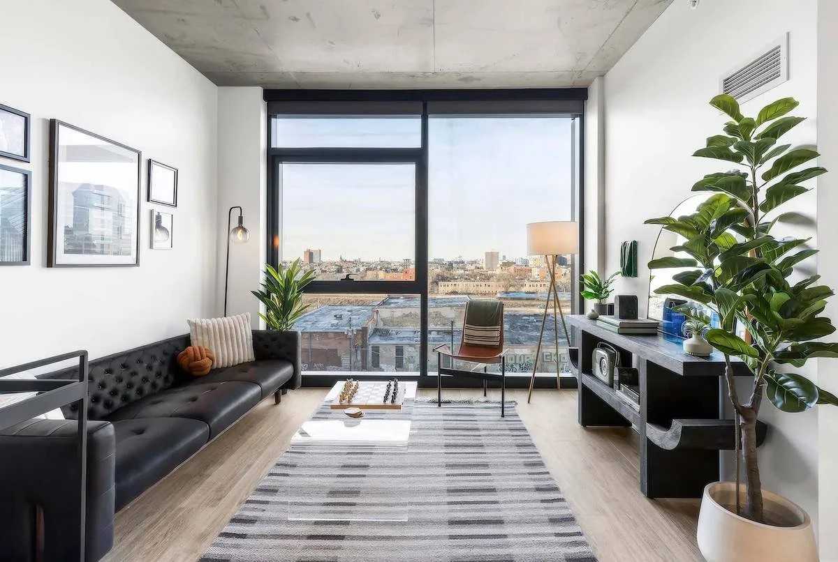 1225 W Fulton Market - Photo 2 of 19