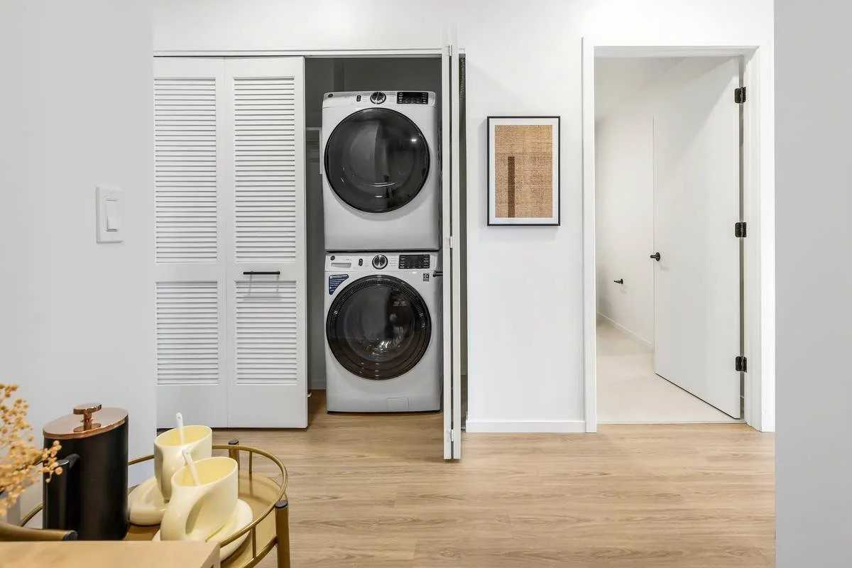 1225 W Fulton Market - Photo 6 of 19