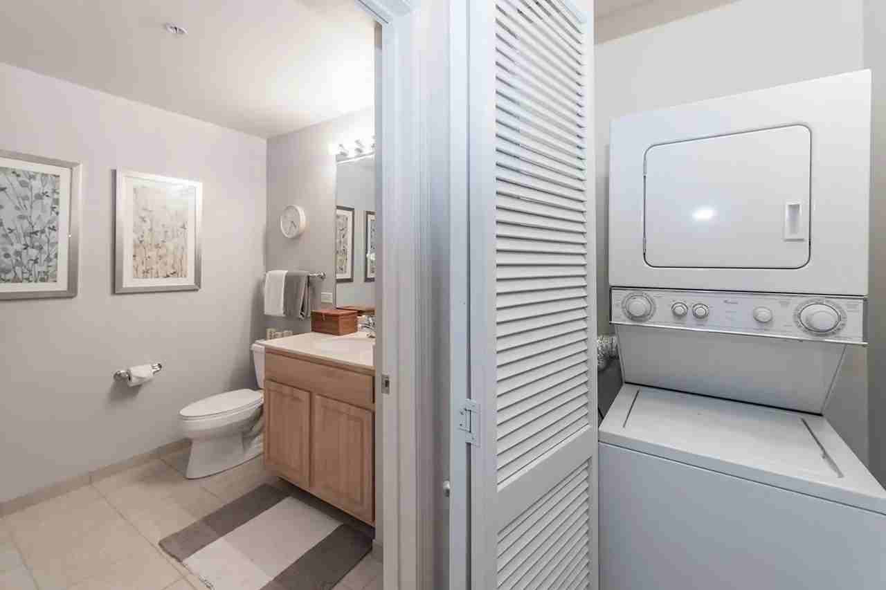 610 W Kinzie St - Photo 6 of 15