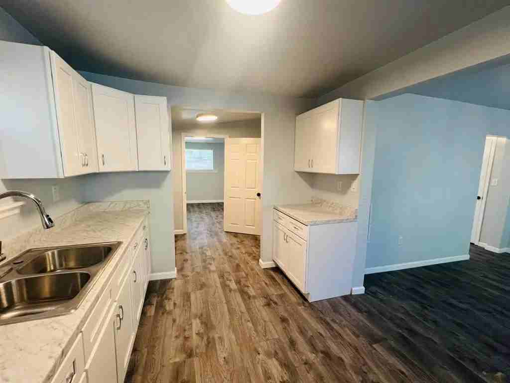 1839 1st St S - Photo 3 of 7