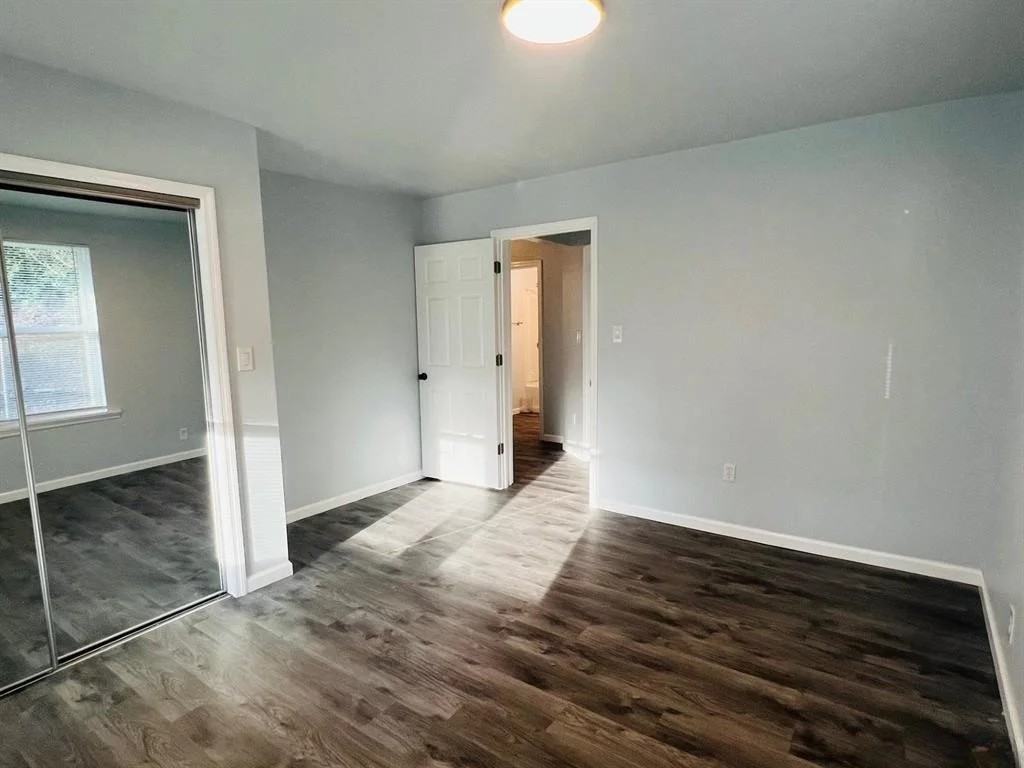 1839 1st St S - Photo 5 of 7