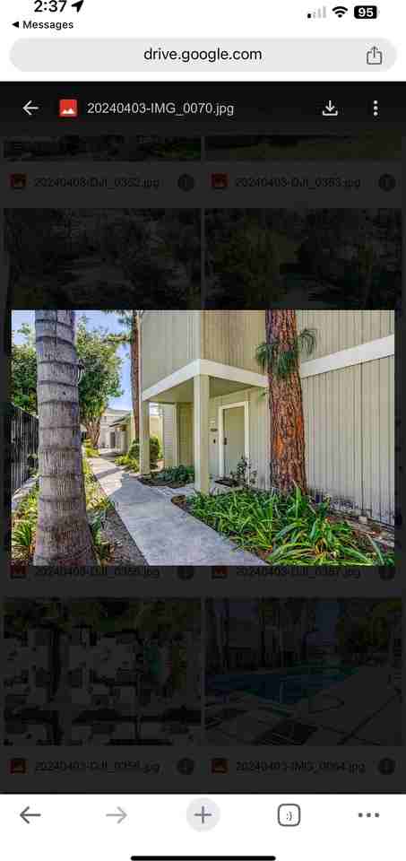 22107 Burbank Blvdwoodland Hills - Photo 4 of 9