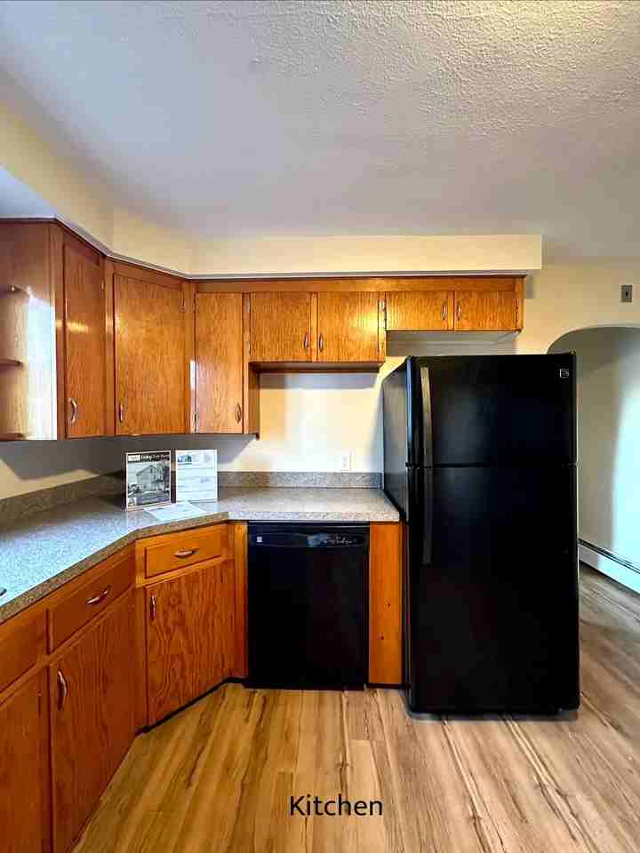 84 Bowers St - Photo 4 of 15