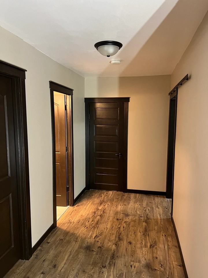 1156 1/2 E Madison St #2 - Photo 2 of 17