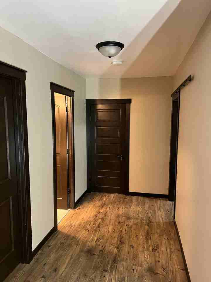 1156 1/2 E Madison St #2 - Photo 3 of 17