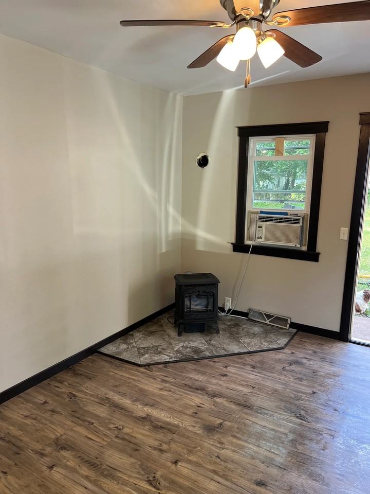 1156 1/2 E Madison St #2 - Photo 6 of 17