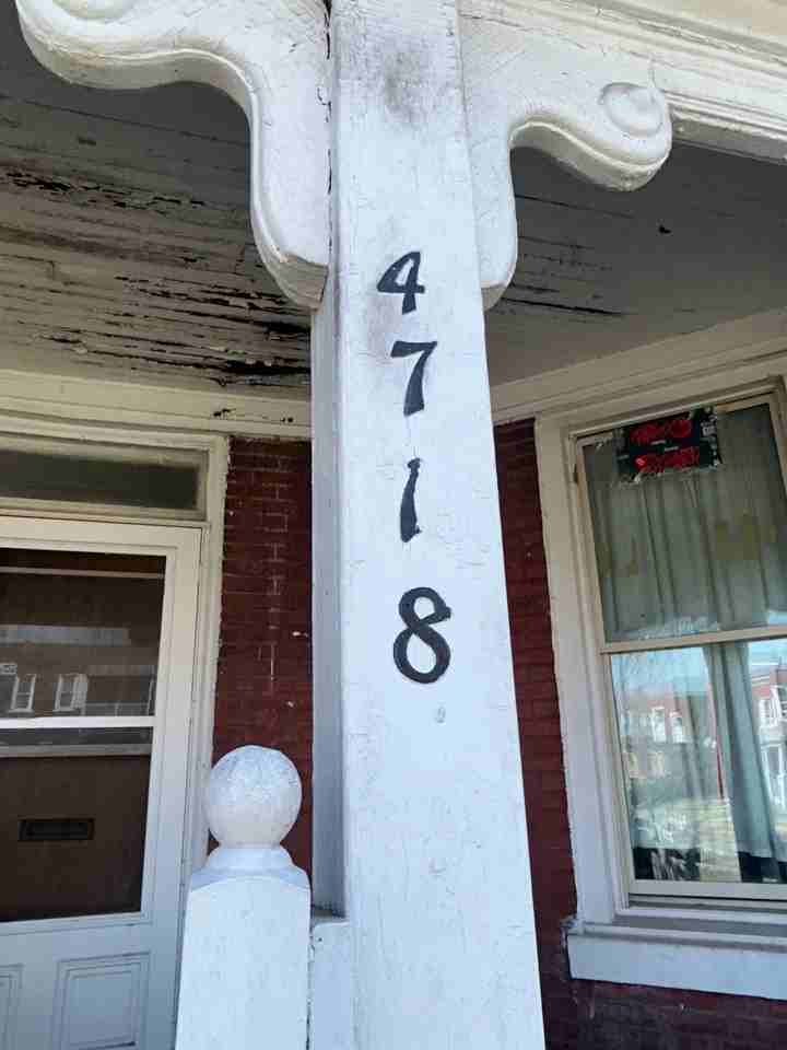 4718 Labadie Ave - Photo 3 of 19