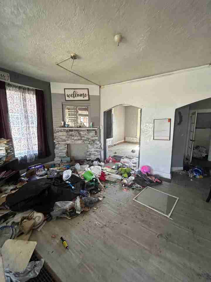 4718 Labadie Ave - Photo 6 of 19