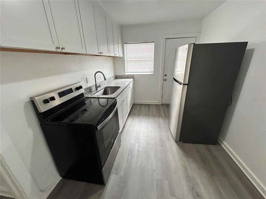 243 Avenue L Ne #243 - Photo 2 of 7