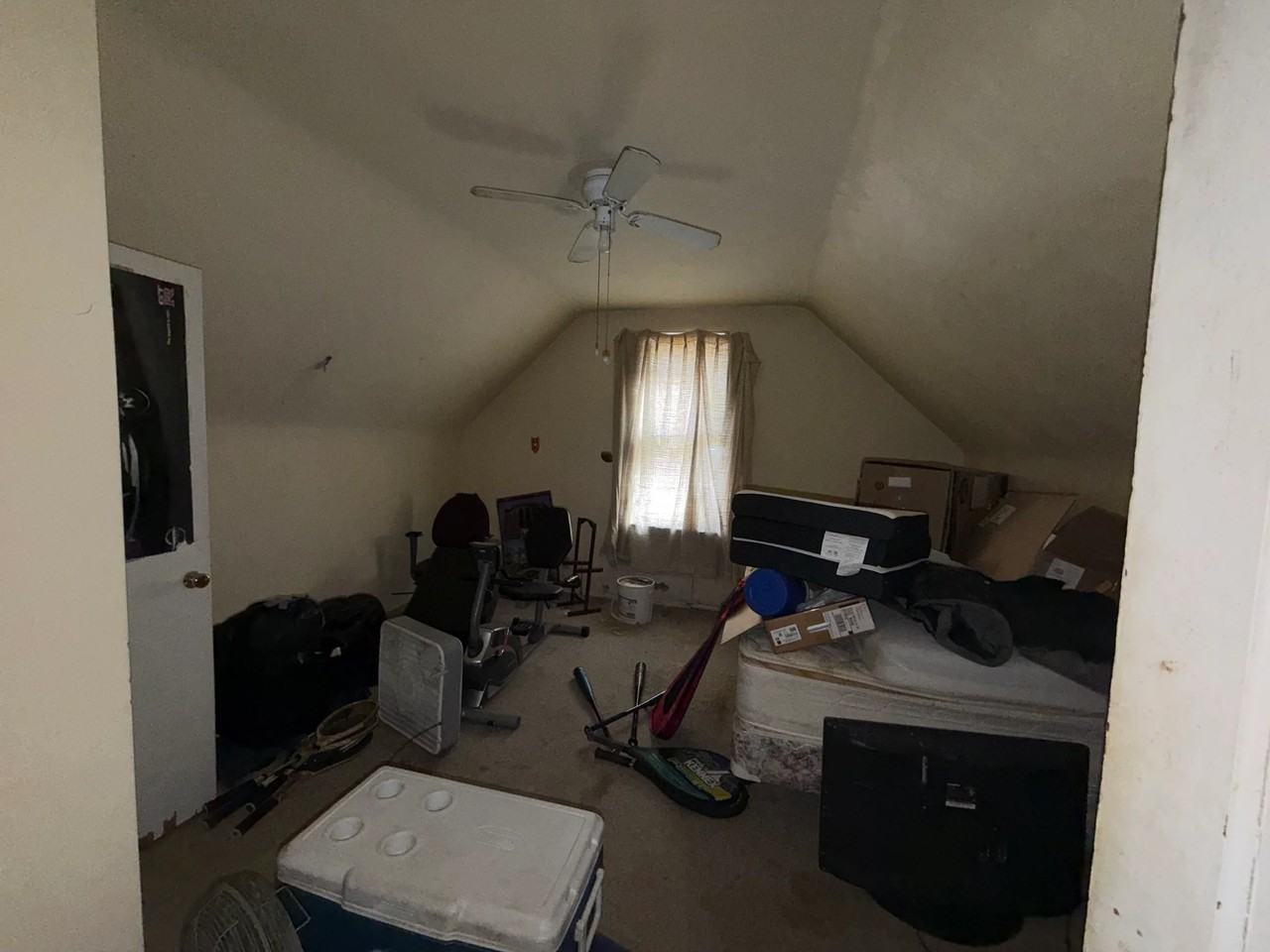 618 W Monroe St - Photo 7 of 13