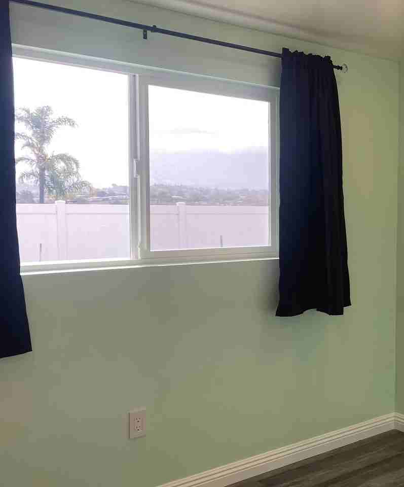 843 Rose Dr - Photo 2 of 10