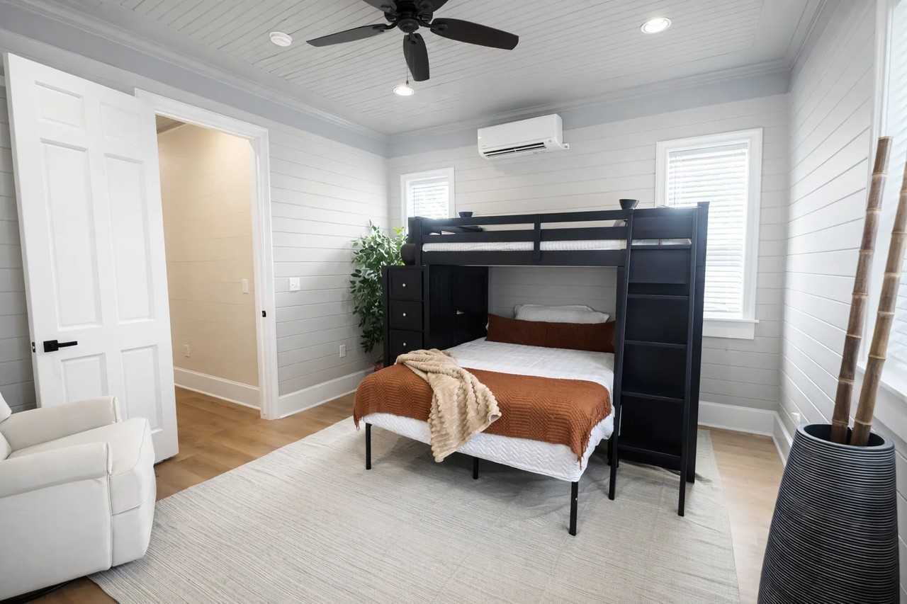 5036 Golden Forest Dr - Photo 7 of 20