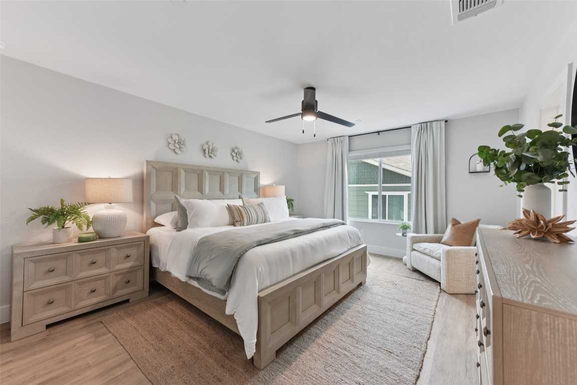 9304 Felix Sparke Dr #9304 - Photo 4 of 38