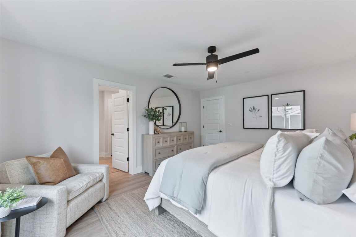 9304 Felix Sparke Dr #9304 - Photo 6 of 38