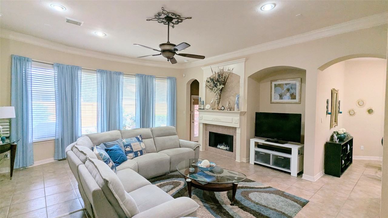 5835 Dusty Heath Ct #5835 - Photo 3 of 34