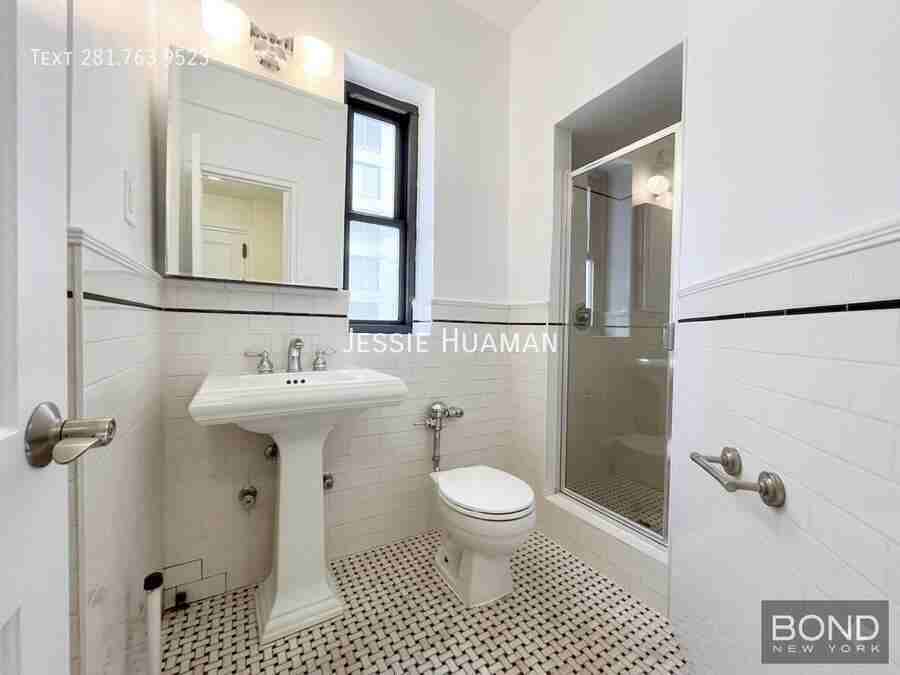 141 E 56th St #PH - Photo 5 of 5