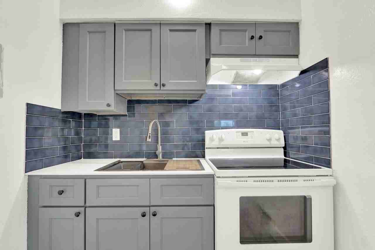 2701 Avenue E - Photo 2 of 16