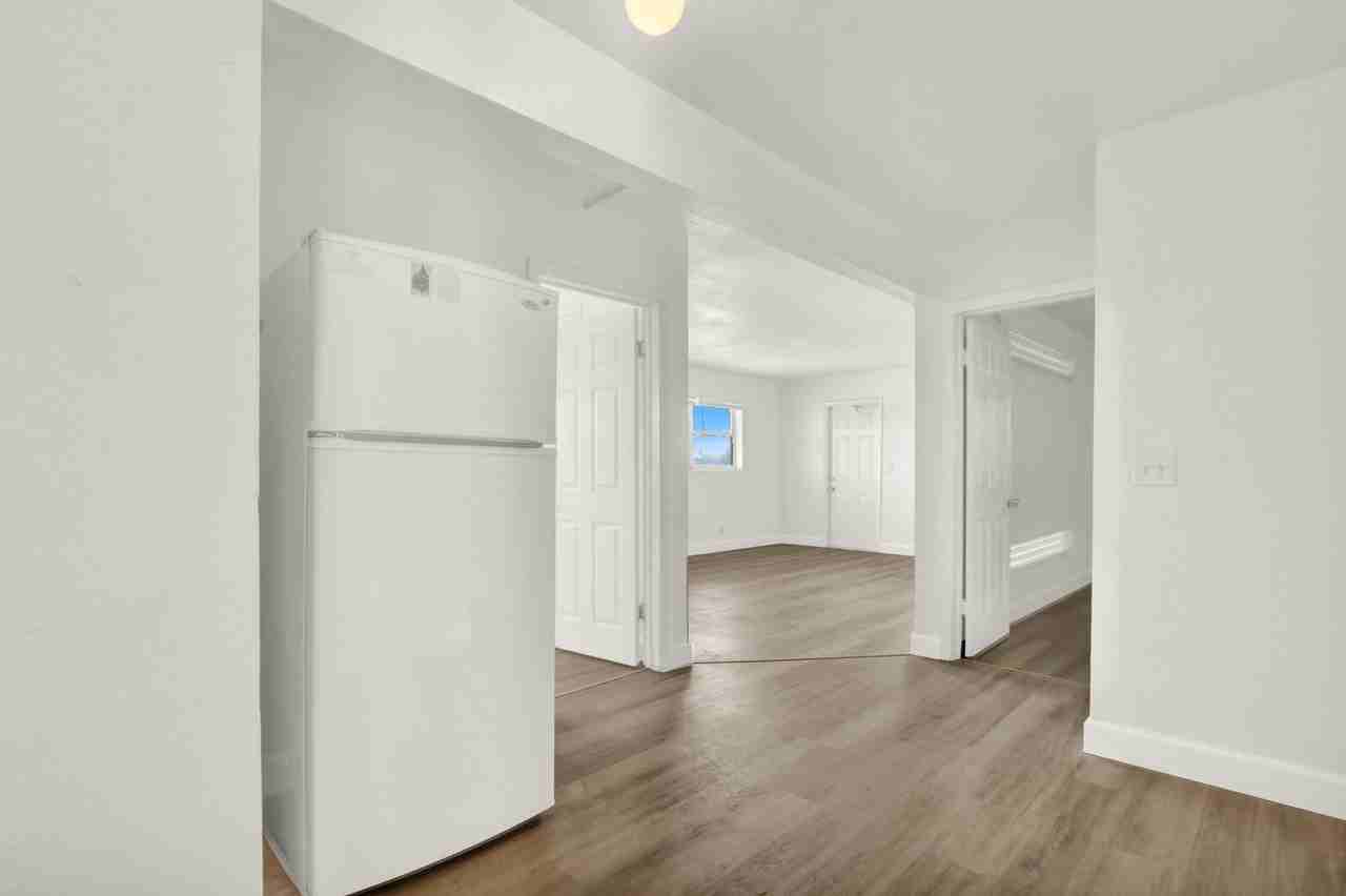 2701 Avenue E - Photo 7 of 16