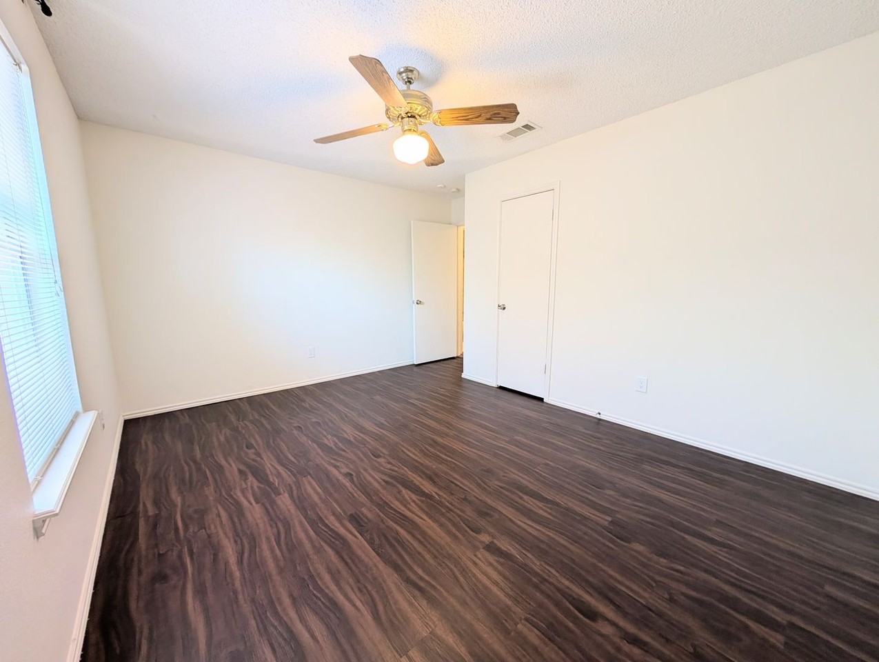 420 Hyden Ave - Photo 2 of 10