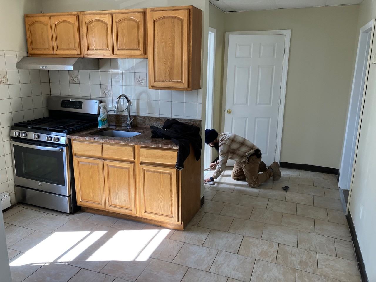 302 Maple Ave #1 - Photo 3 of 12