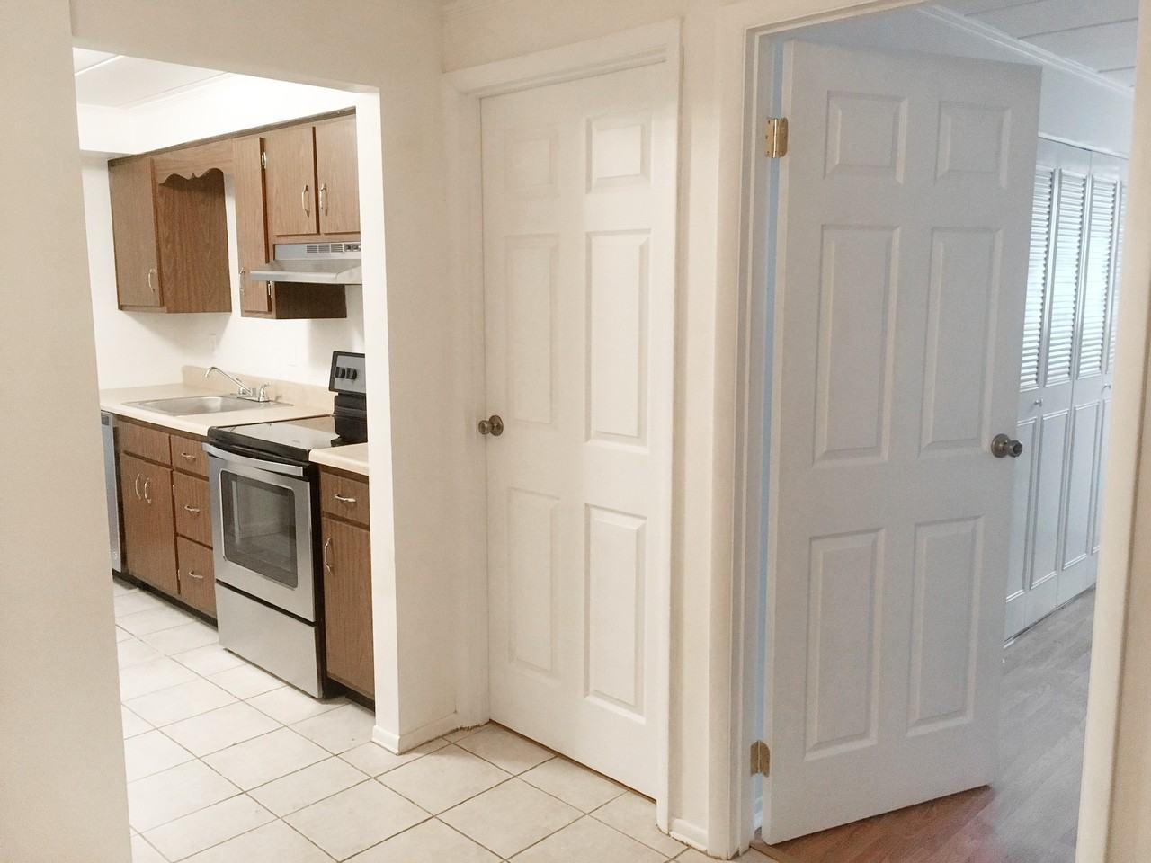 212 Hugel Dr #1 - Photo 6 of 7