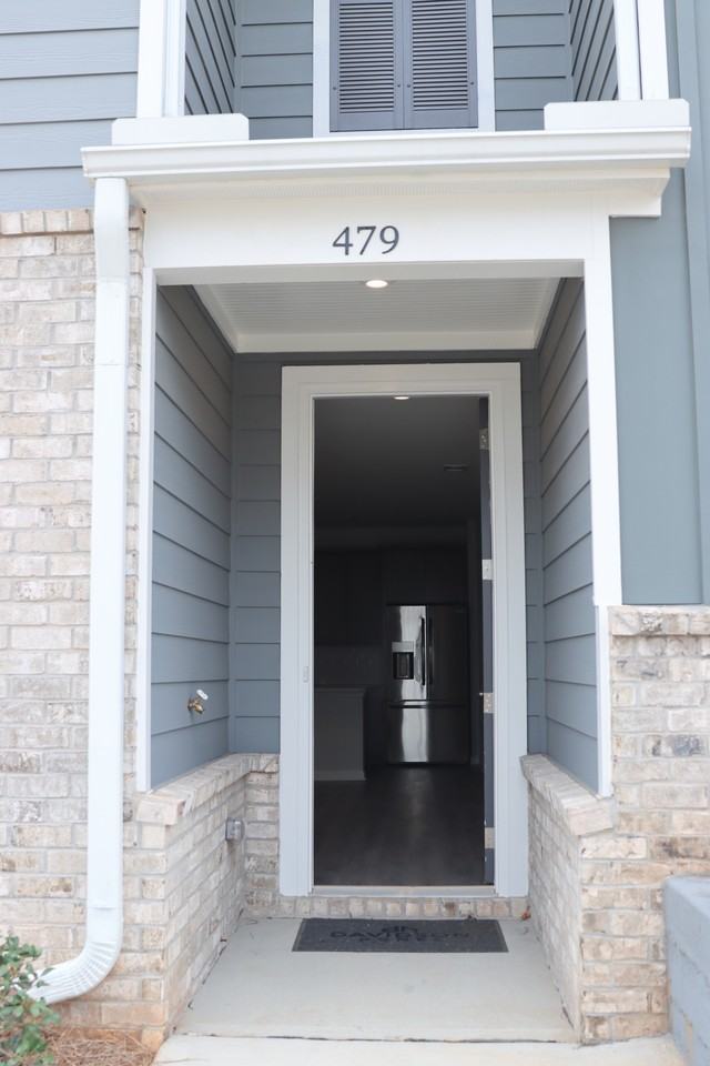 479 Crown Dr #479 - Photo 3 of 15