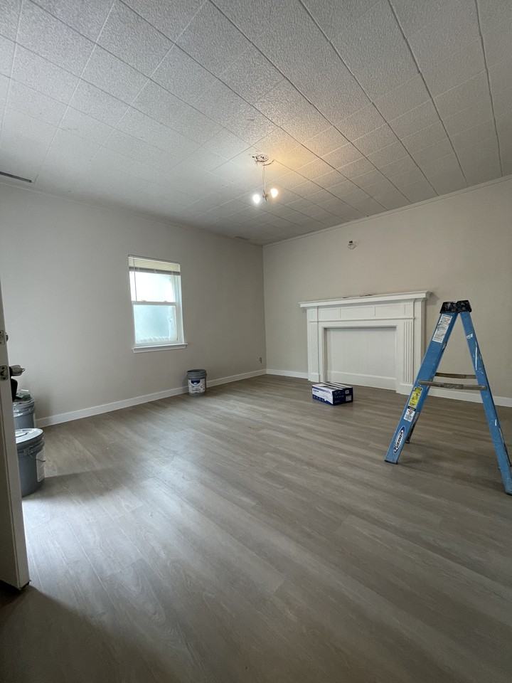 506 W Blair St #NA - Photo 2 of 18